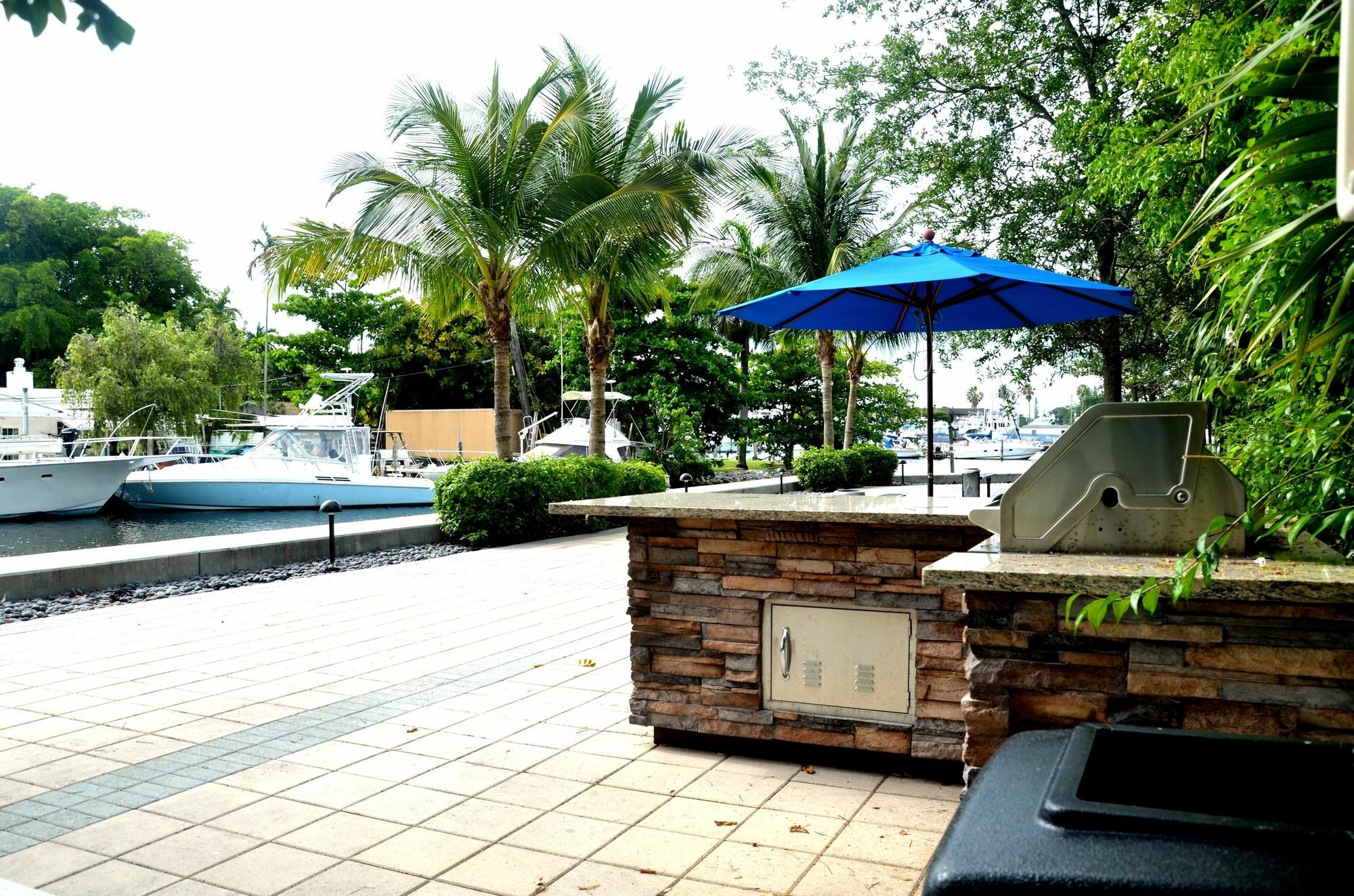 Riviera Luxury Living At River Oaks Marina And Tower Miami Exterior foto